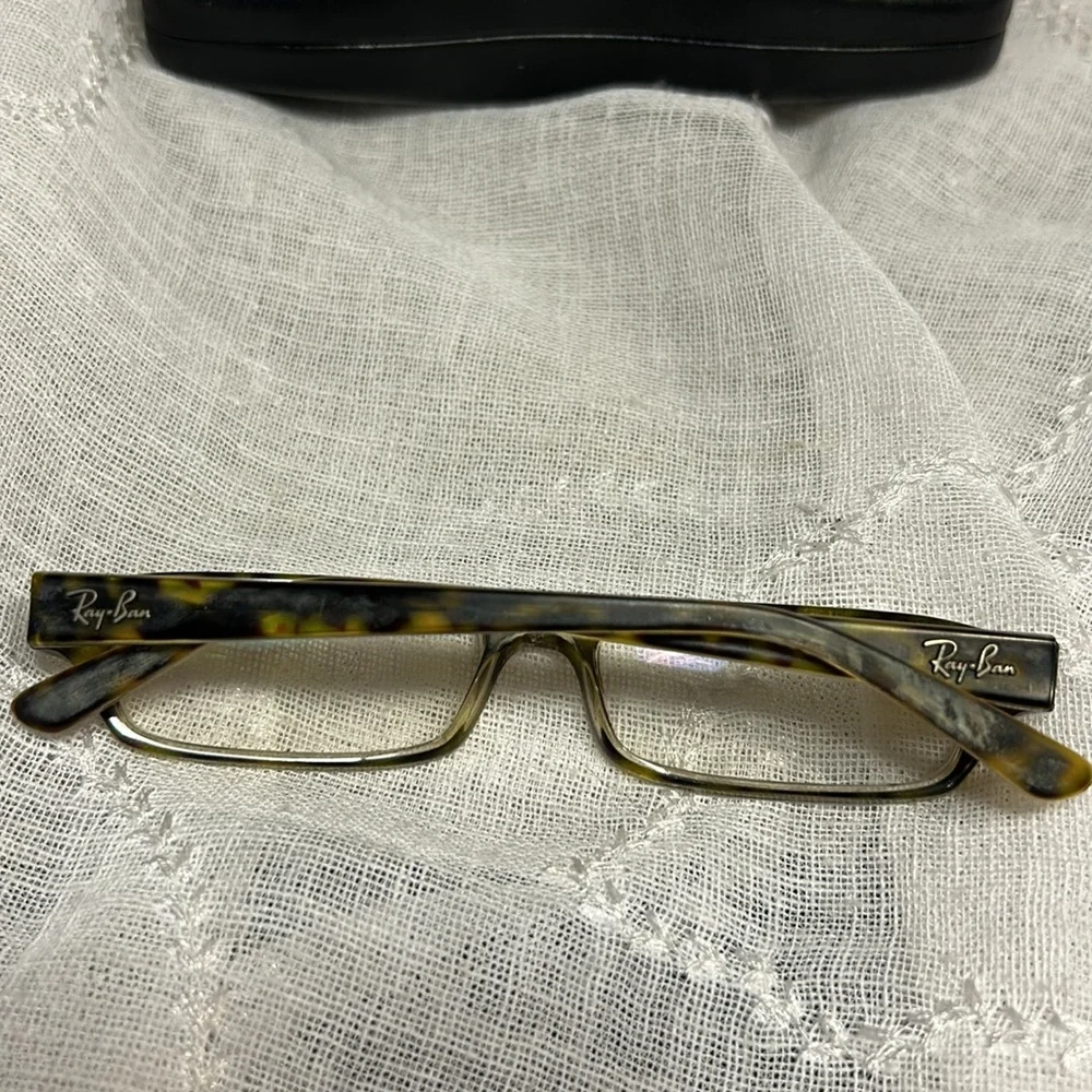 Ray-Ban frames with case